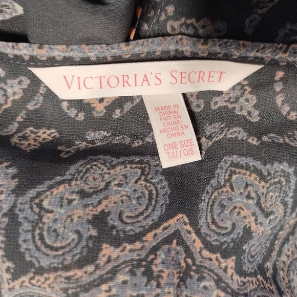 Victoria Secret Sarong Beach Cover Elegant Paisley - Picture 2 of 10